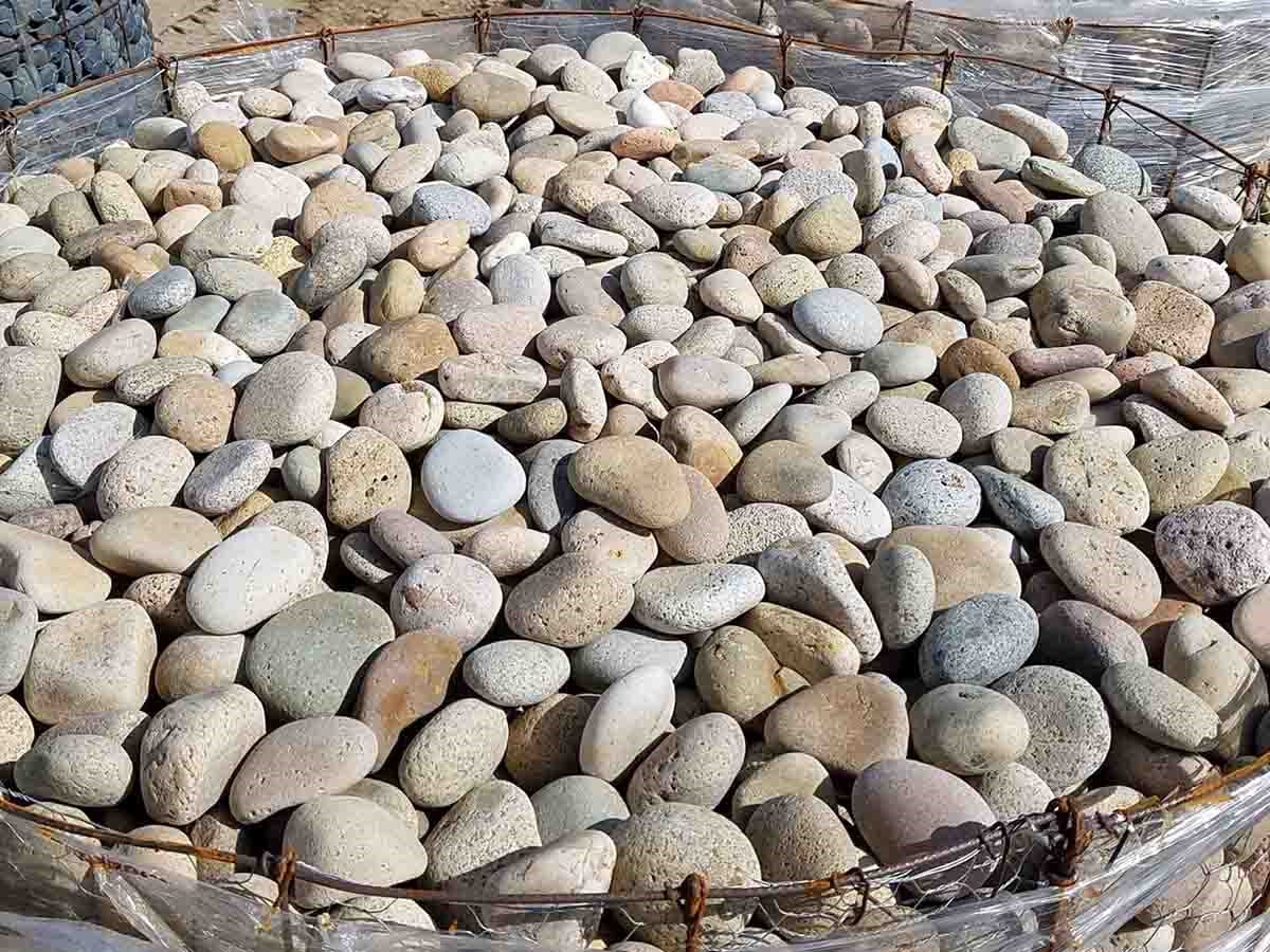 Buff Mexican Beach Pebbles