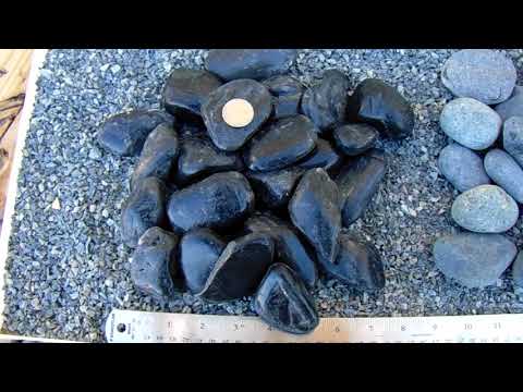 Mexican Beach Pebbles v Chinese Black Pebbles