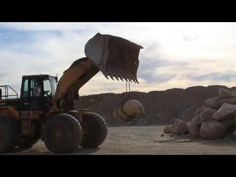 Sierra Gold River Wash Boulder Loading