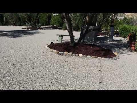Dee Gee V Pea Gravel Surfaces